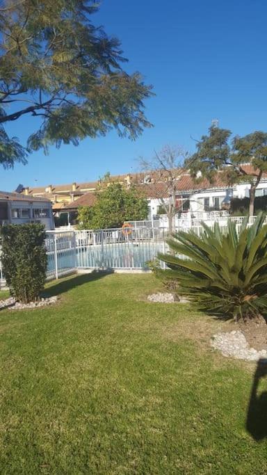 House W Shared Pool, Perfect For Small Families Fuengirola Dış mekan fotoğraf