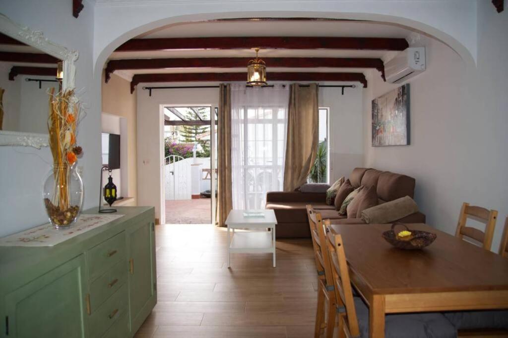 House W Shared Pool, Perfect For Small Families Fuengirola Dış mekan fotoğraf